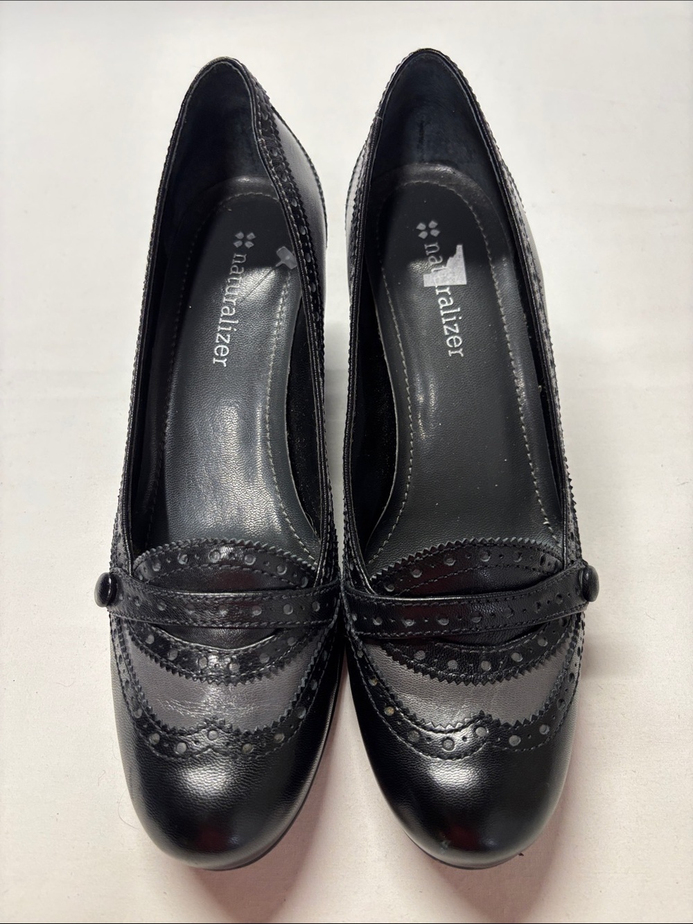 Naturalizer Black and Gray Leather Wingtip Heels